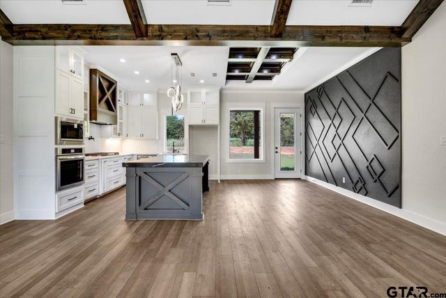 274 County Road 4119, Jacksonville, TX 75766