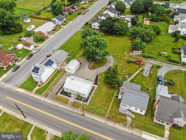 511 E MOLER AVE, Martinsburg, WV 25404