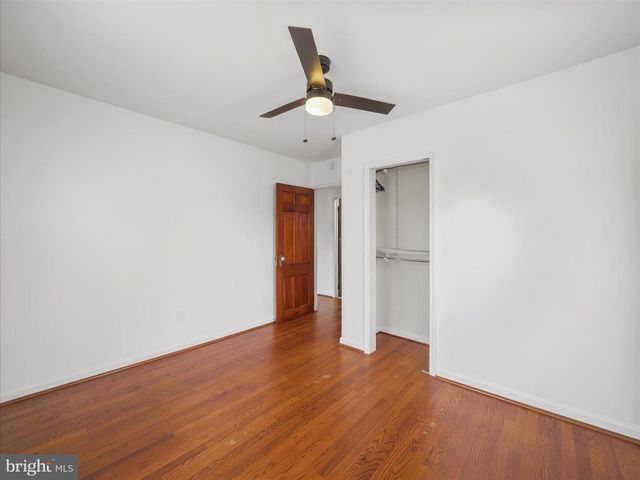 511 E MOLER AVE, Martinsburg, WV 25404