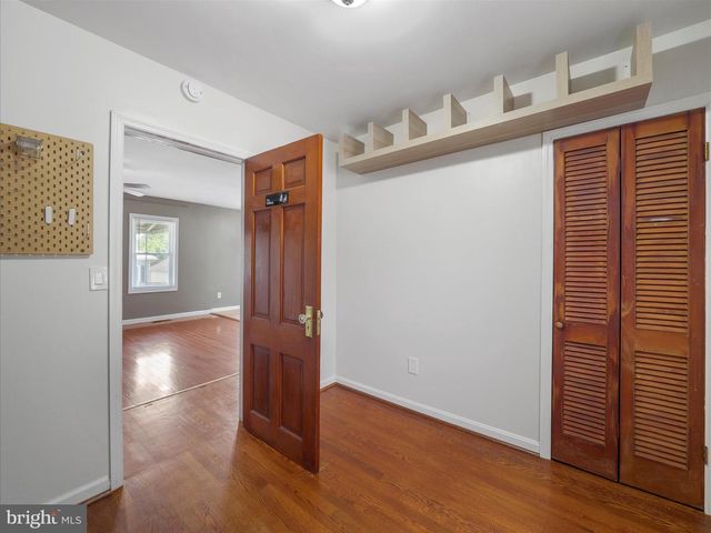 511 E MOLER AVE, Martinsburg, WV 25404