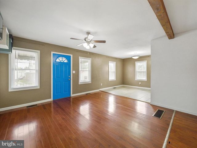 511 E MOLER AVE, Martinsburg, WV 25404