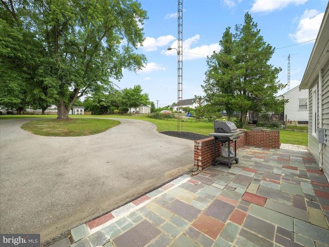511 E MOLER AVE, Martinsburg, WV 25404