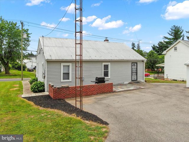 511 E MOLER AVE, Martinsburg, WV 25404