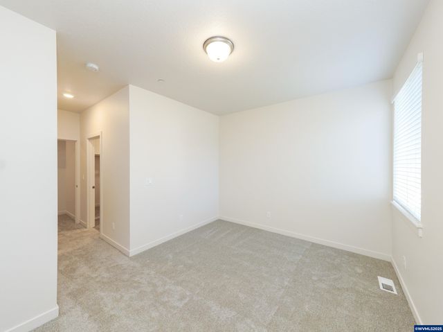 3857-3861 Village Center Dr SE, Salem, OR 97302