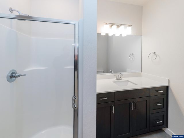 3857-3861 Village Center Dr SE, Salem, OR 97302