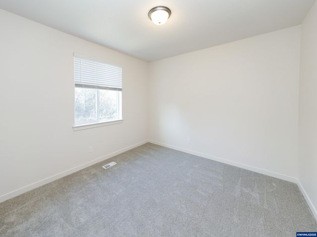 3857-3861 Village Center Dr SE, Salem, OR 97302