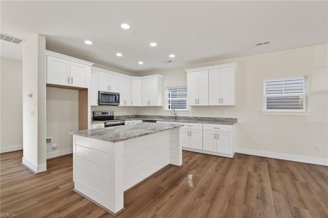 138 S Gum AVE, Virginia Beach, VA 23452