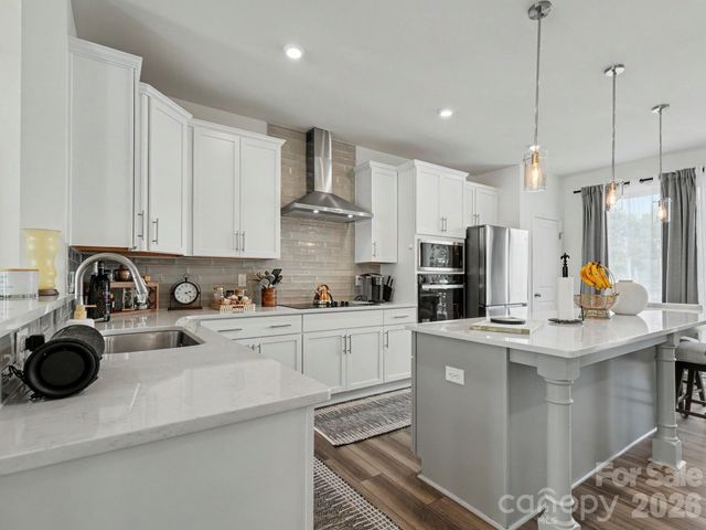 2110 Magnolia Blossom Way, Charlotte, NC 28211