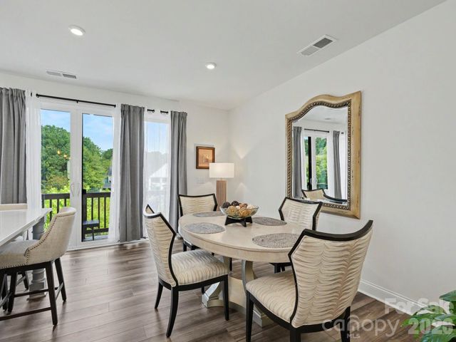 2110 Magnolia Blossom Way, Charlotte, NC 28211