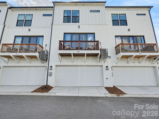 2110 Magnolia Blossom Way, Charlotte, NC 28211
