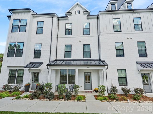 2110 Magnolia Blossom Way, Charlotte, NC 28211