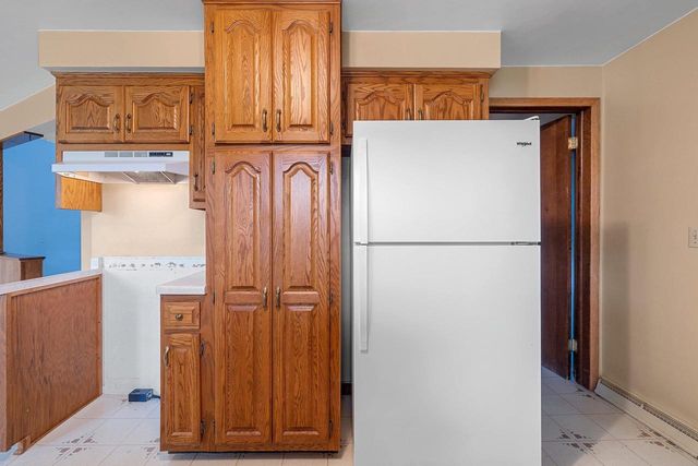 1648 VIEW LANE, Green Bay, WI 54313