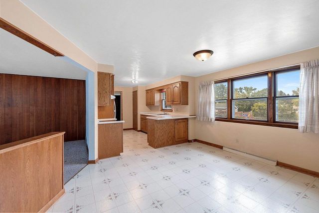1648 VIEW LANE, Green Bay, WI 54313