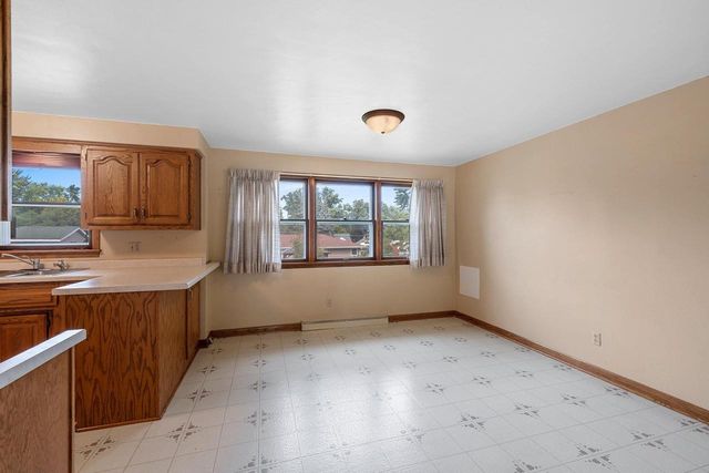 1648 VIEW LANE, Green Bay, WI 54313