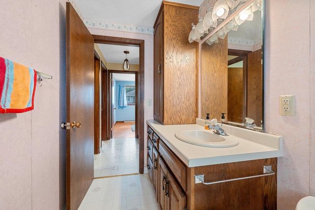 1648 VIEW LANE, Green Bay, WI 54313