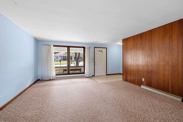 1648 VIEW LANE, Green Bay, WI 54313
