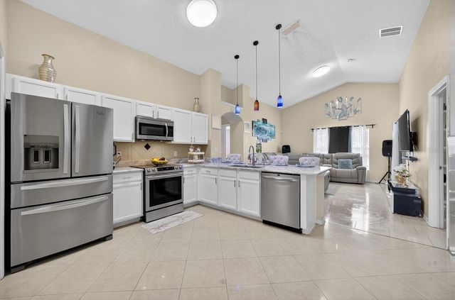 4524 SETTLEMENT CIRCLE, Orlando, FL 32818
