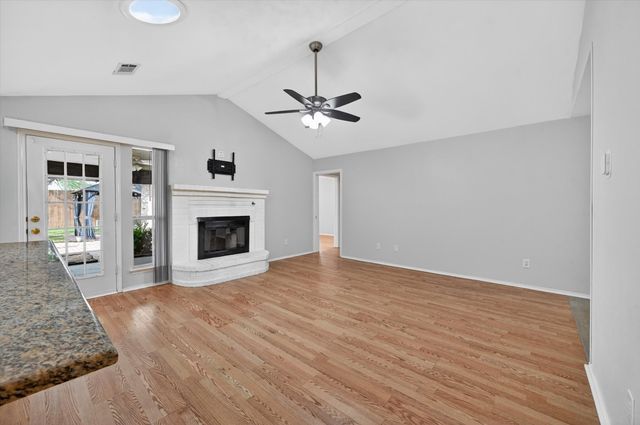 1406 Kynette Drive, Euless, TX 76040