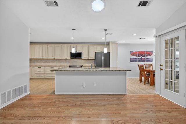 1406 Kynette Drive, Euless, TX 76040