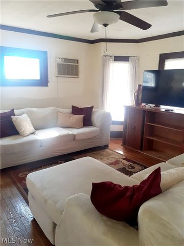 1512 Middle Avenue, Elyria, OH 44035