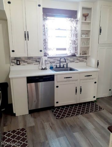 1512 Middle Avenue, Elyria, OH 44035