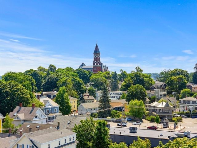 6 Colonial Court, Marblehead, MA 01945