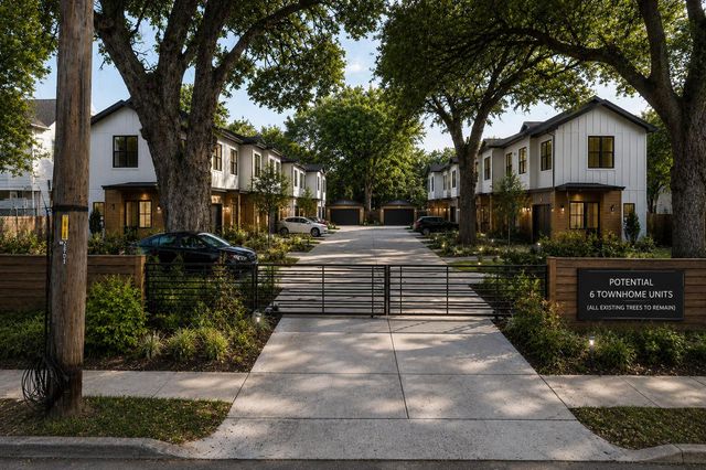 2017 E 8th ST, Austin, TX 78702