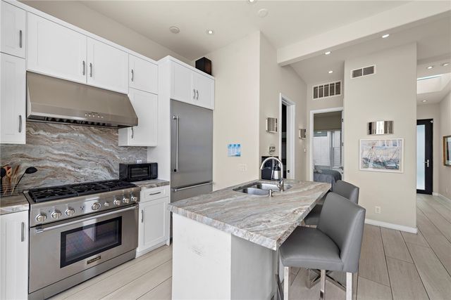 1504 W Oceanfront 5, Newport Beach, CA 92663