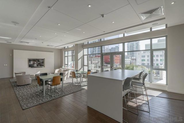 575 6th ave 707, San Diego, CA 92101