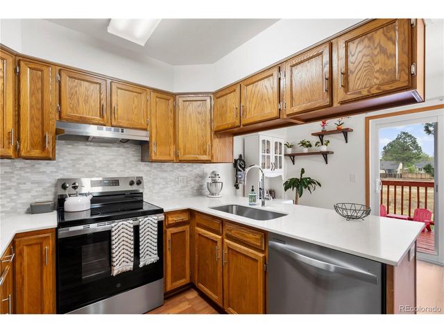 1242 S Idalia St, Aurora, CO 80017