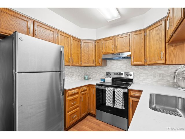 1242 S Idalia St, Aurora, CO 80017