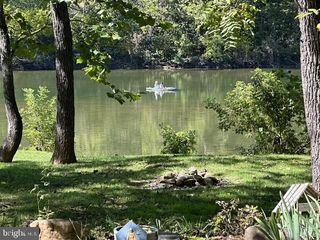 1 RIVER FOREST LA, Harpers Ferry, WV 25425