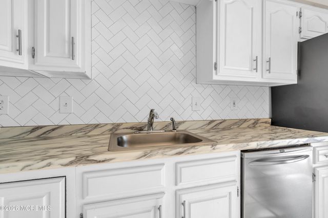 109 Daniele Drive 4605, Ocean Twp, NJ 07712