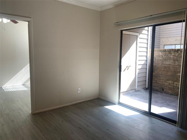 2710 Grants Lake Boulevard B5, Sugar Land, TX 77479