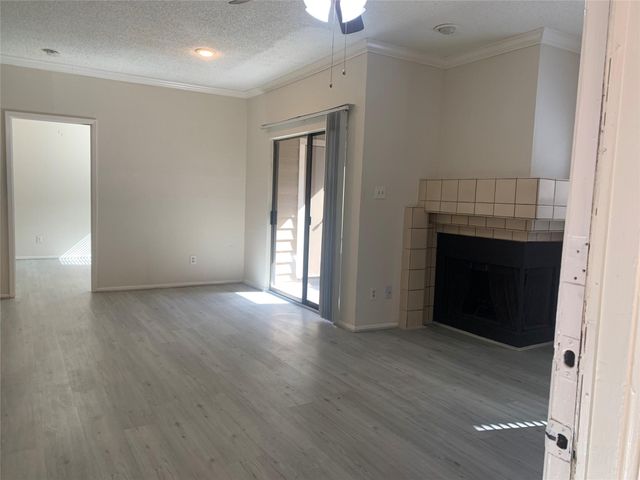 2710 Grants Lake Boulevard B5, Sugar Land, TX 77479