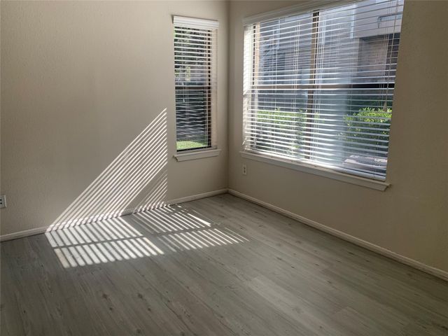 2710 Grants Lake Boulevard B5, Sugar Land, TX 77479