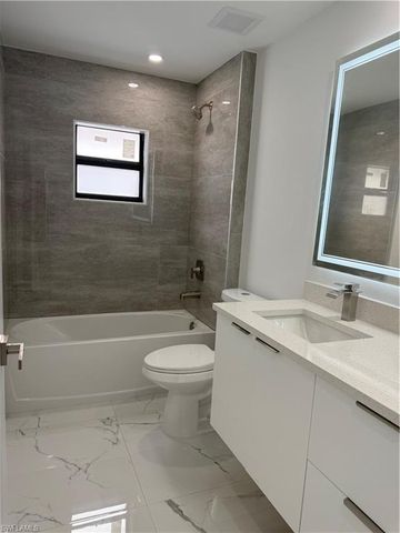 3611 21st ST SW, Lehigh Acres, FL 33976