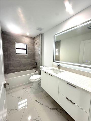 3611 21st ST SW, Lehigh Acres, FL 33976