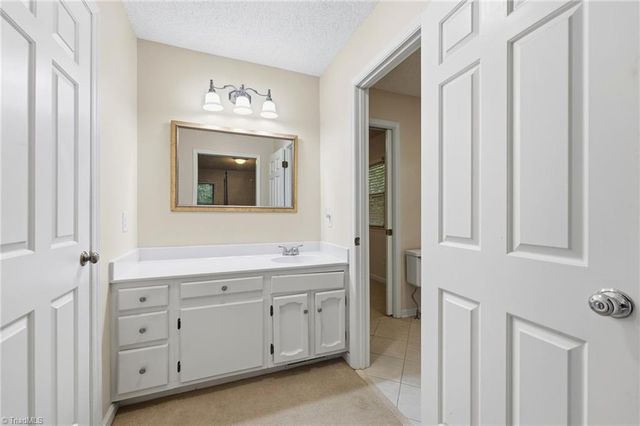 1021 Benjamin Parkway, Greensboro, NC 27408