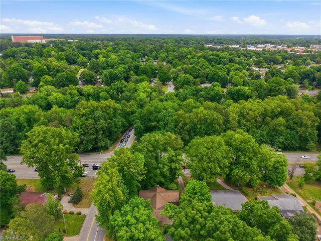 1021 Benjamin Parkway, Greensboro, NC 27408