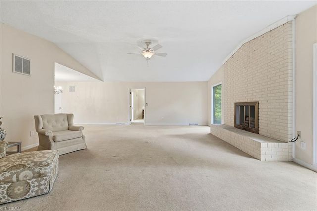 1021 Benjamin Parkway, Greensboro, NC 27408
