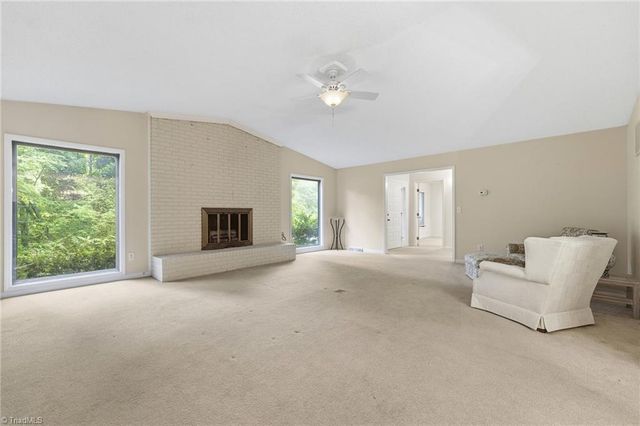 1021 Benjamin Parkway, Greensboro, NC 27408
