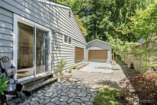 18350 Evanston Avenue N, Shoreline, WA 98133