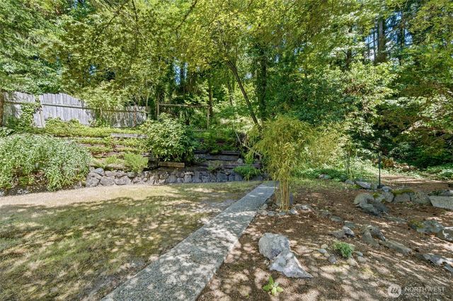 18350 Evanston Avenue N, Shoreline, WA 98133
