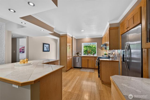 18350 Evanston Avenue N, Shoreline, WA 98133