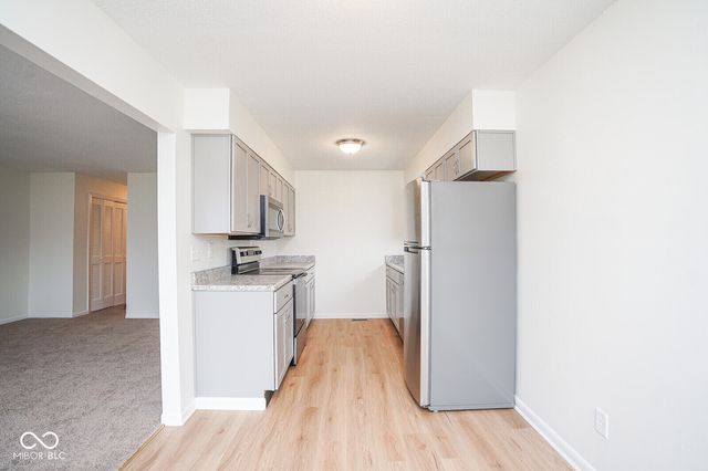 8416 Del Prado Court, Indianapolis, IN 46227