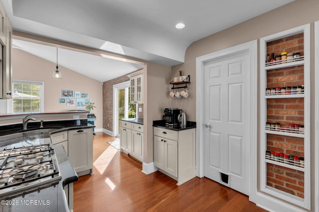 8 Partridge Lane, Howell, NJ 07731
