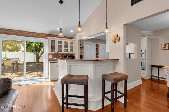8 Partridge Lane, Howell, NJ 07731