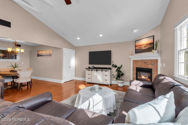 8 Partridge Lane, Howell, NJ 07731