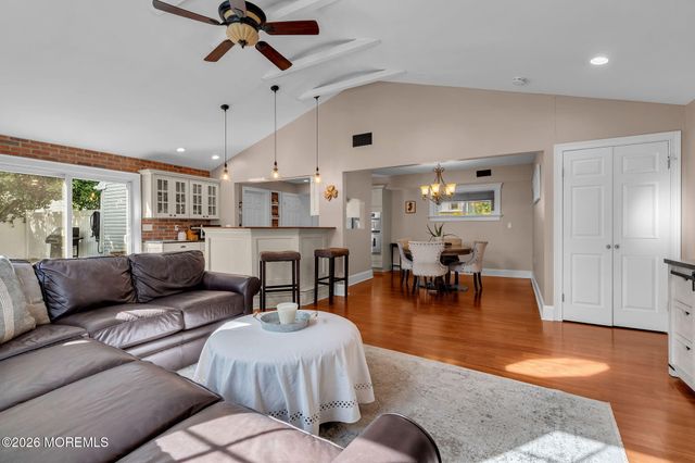 8 Partridge Lane, Howell, NJ 07731